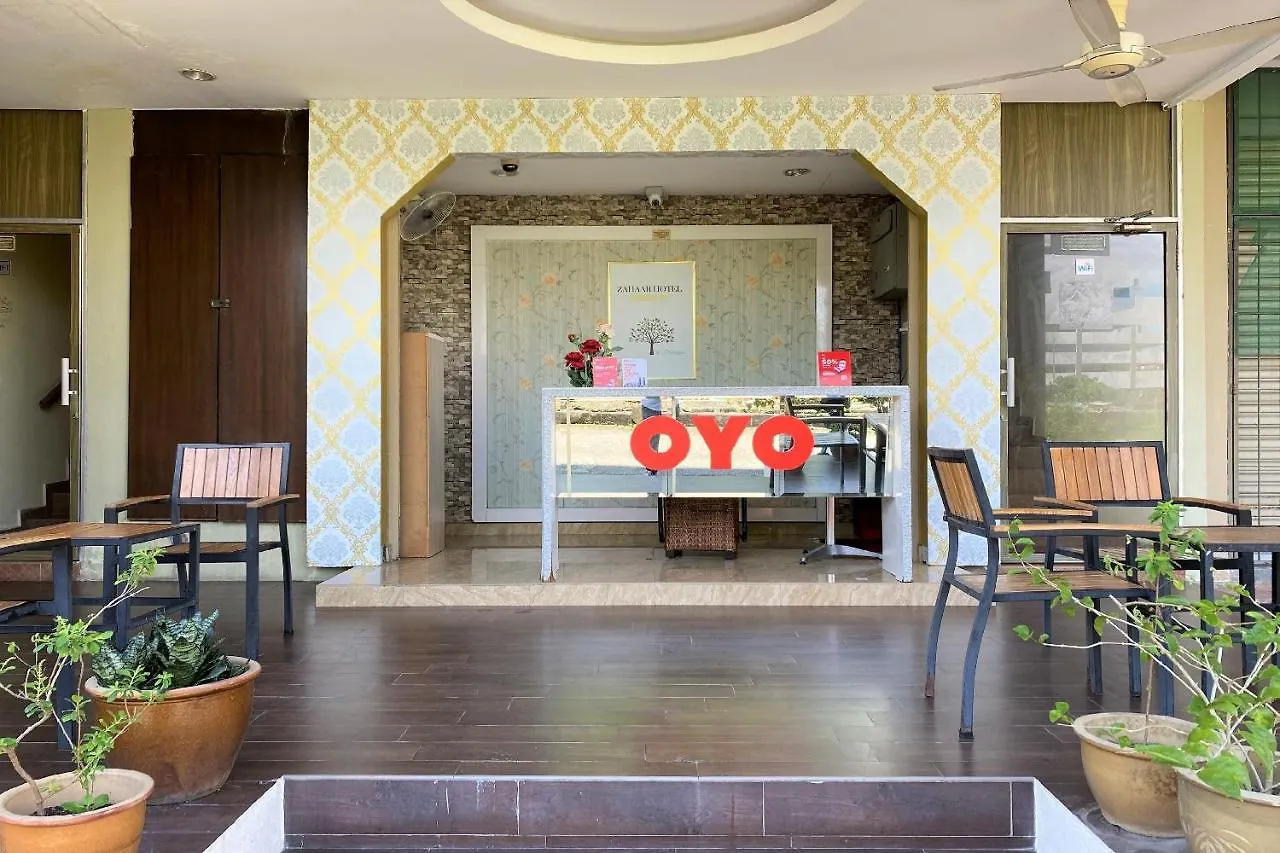 Oyo 90159 Zahaar Hotel Batu Ferringhi